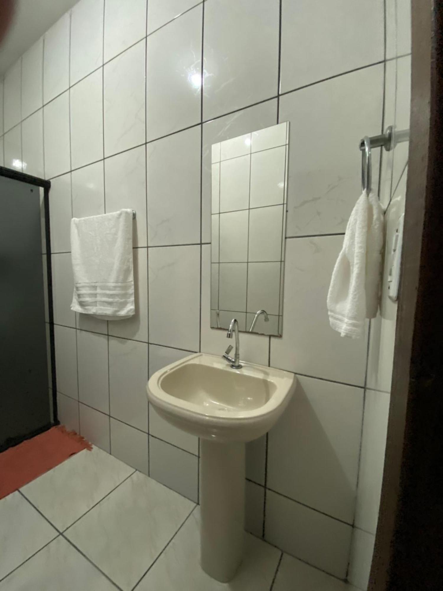 Apartamento Inteiro 02 Quartos, No Terreo - Hospeda Confortavelmente Ate 6 Pessoas - Ipatinga -Mg ภายนอก รูปภาพ