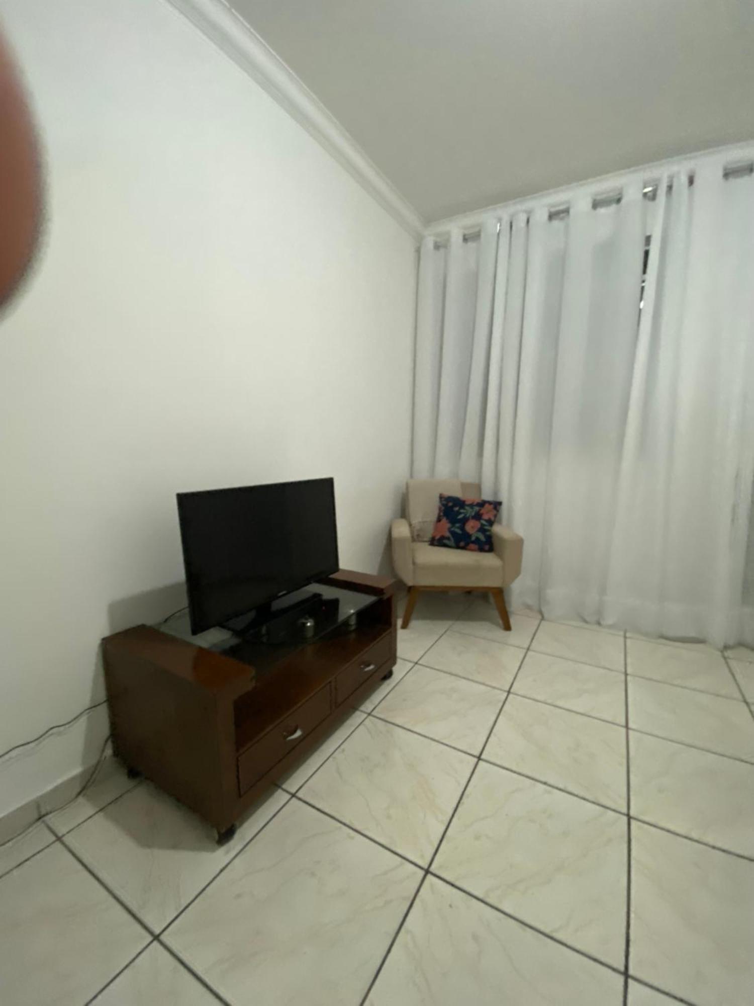 Apartamento Inteiro 02 Quartos, No Terreo - Hospeda Confortavelmente Ate 6 Pessoas - Ipatinga -Mg ภายนอก รูปภาพ